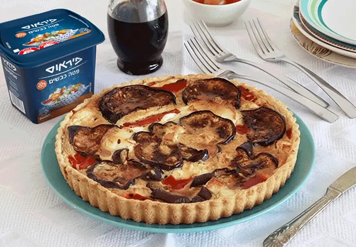 קיש ים תיכוני עם גבינת פטה וירקות