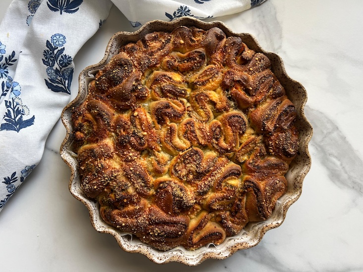 אופים בתנור שחומם מראש 180 מעלות טורבו, ומגישים חם.