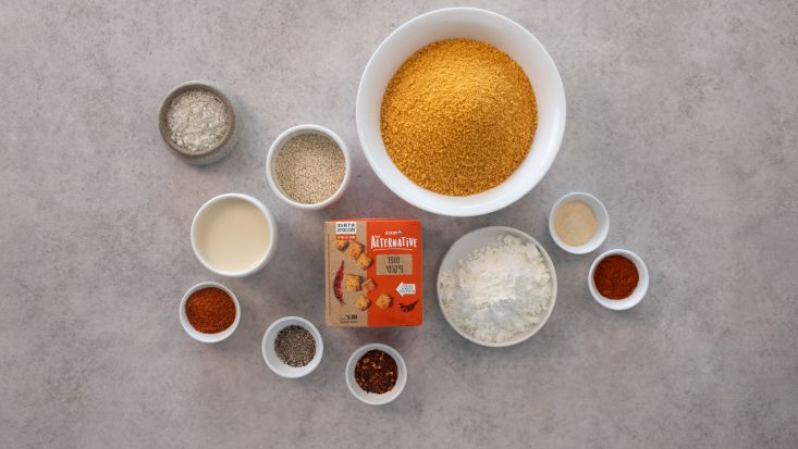 מצרכים: טופו פיקנטי, פירורי לחם ותבלינים