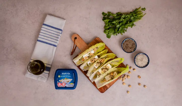 סירות לבבות חסה ובולגרית עדינה