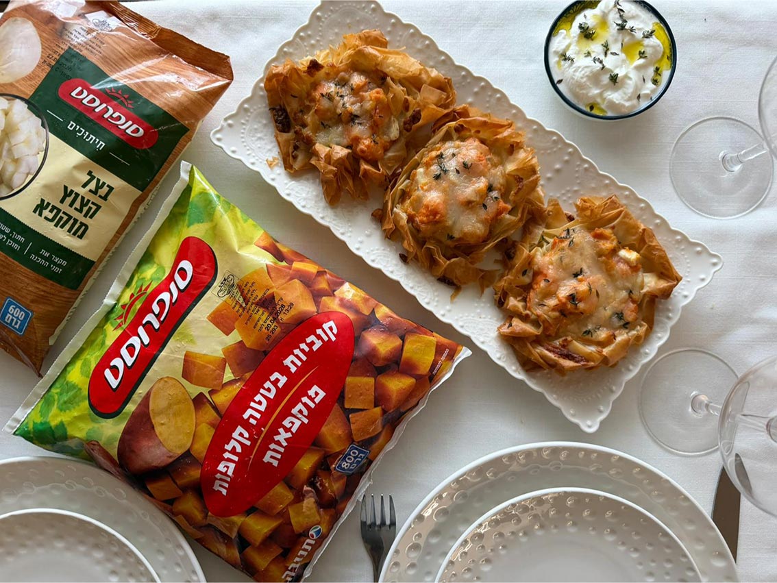 מאפה פילו במילוי בטטה, בצל וגבינות