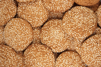 עוגיות שומשום וסילאן דקיקות