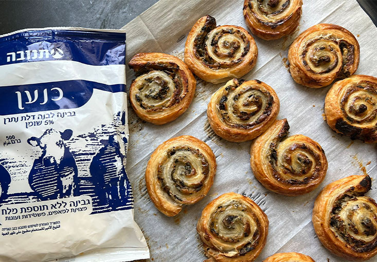 שבלולי פטריות וגבינת כנען