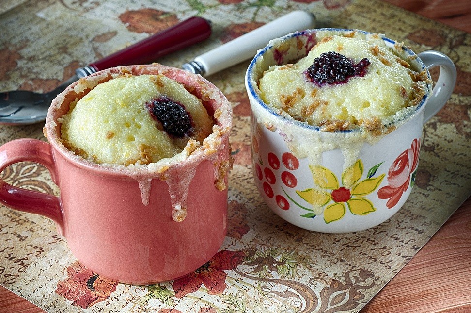 עוגות כוס קוקוס ופטל