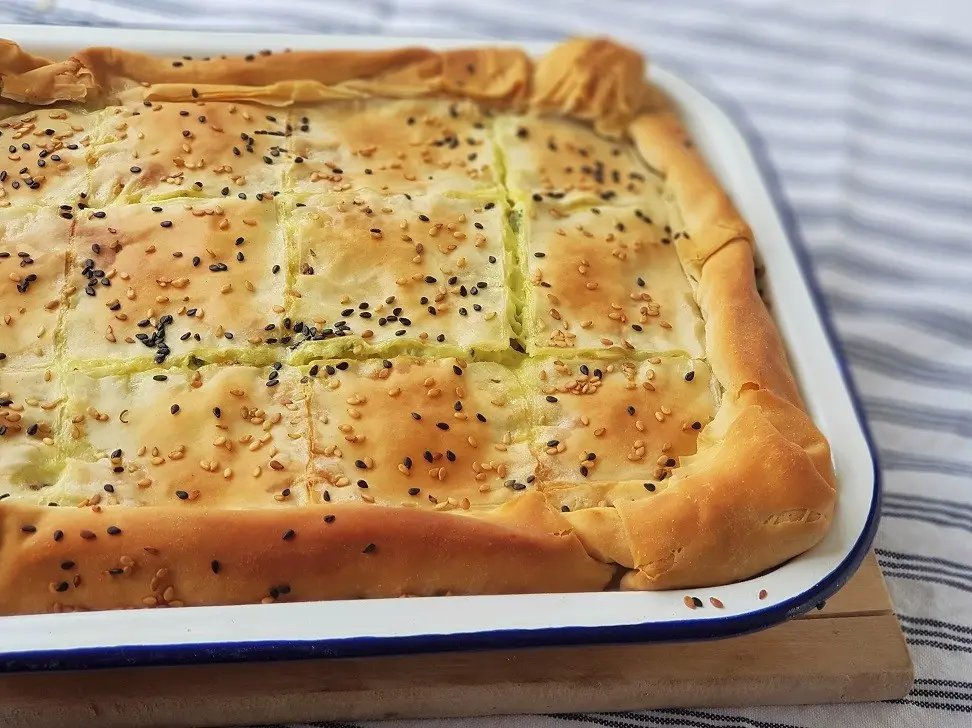 קולוקיטופיתה - פשטידת קישואים ובולגרית