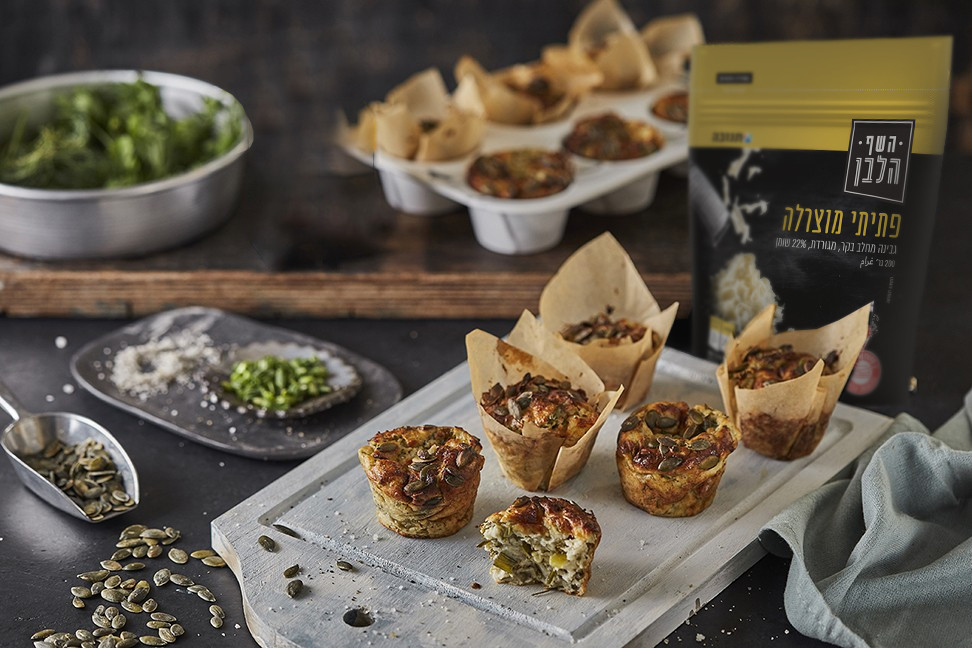 מאפינס עשבי תיבול, גרעינים ובשמל