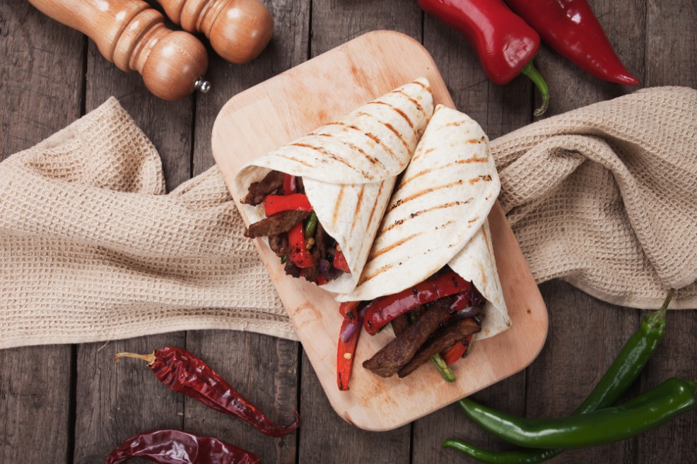 נתחי בשר בטורטייה